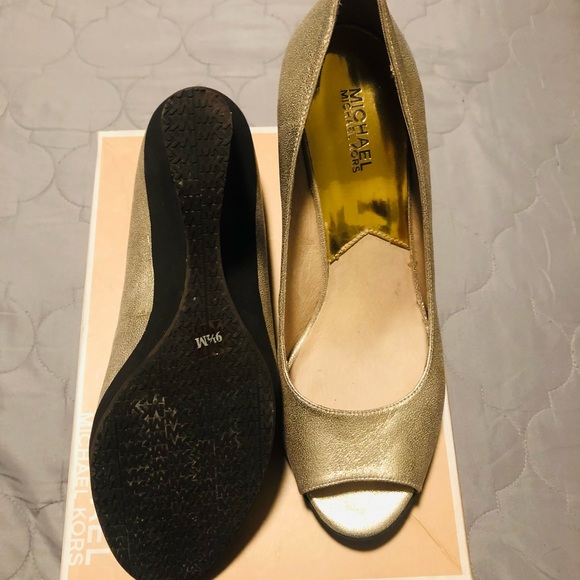 MICHAEL Michael Kors Shoes - Metallic Gold Michael Kor wedge